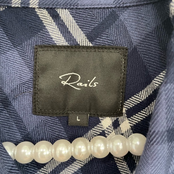 Rails Hunter Plaid Button Up Shirt Midnight White Navy Blue Silver Large - Picture 3 of 4